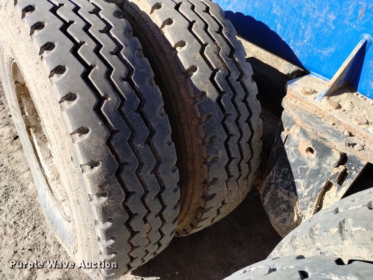 image for item DV6612 APM 28TP side dump trailer