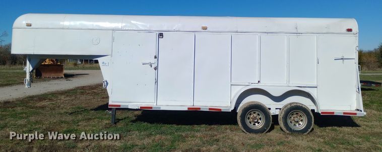 image for item DW0924 1995 Shop built livestock trailer