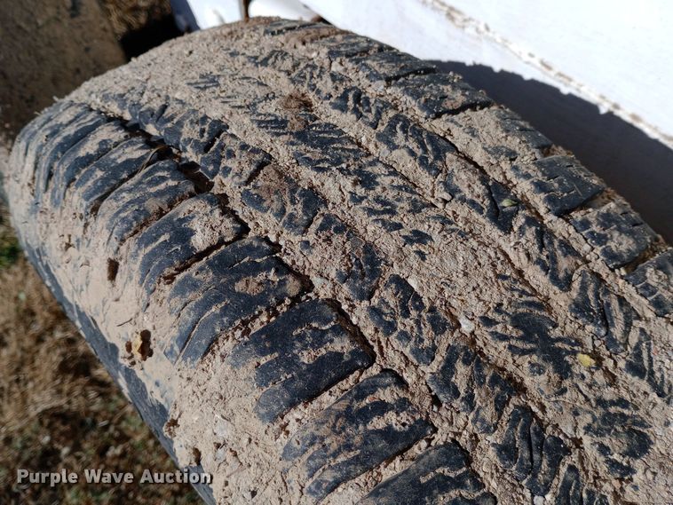 image for item DW0924 1995 Shop built livestock trailer