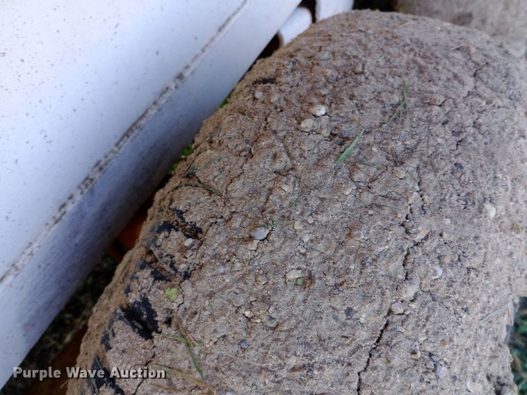 image for item DW0924 1995 Shop built livestock trailer