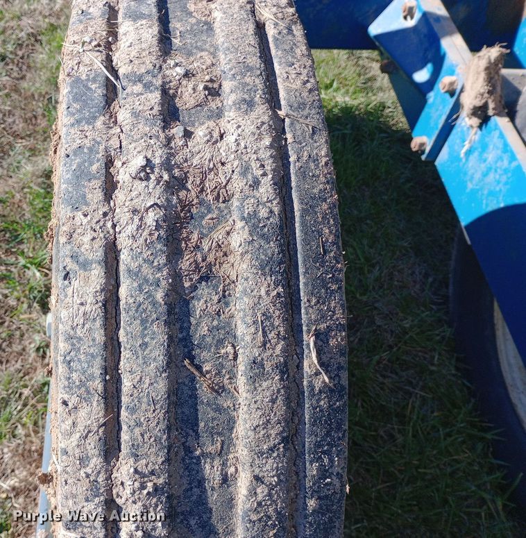 image for item DW0929 2005 Kinze  3600 planter