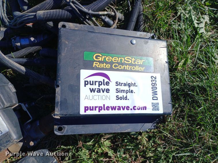 image for item DW0932 John Deere GreenStar NH3 rate controller