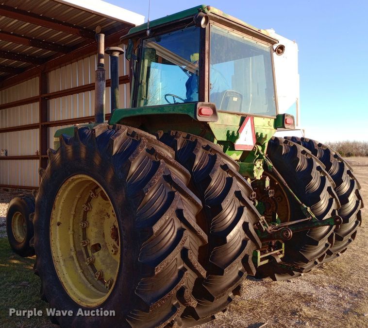 image for item DW0941 1975 John Deere 4630 tractor