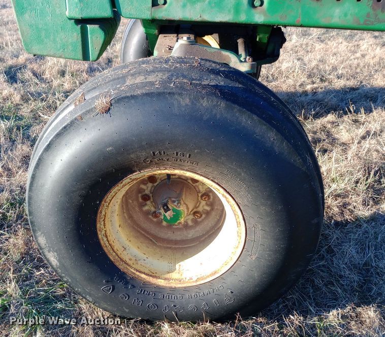 image for item DW0941 1975 John Deere 4630 tractor