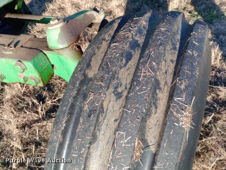 image for item DW0941 1975 John Deere 4630 tractor