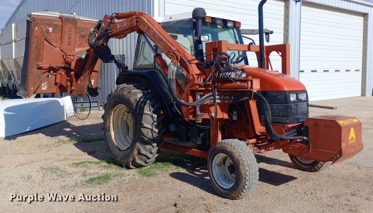 image for item DW0950 2000 New Holland TS100 tractor