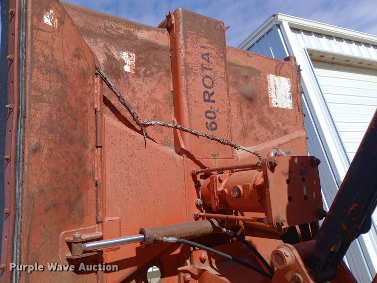 image for item DW0950 2000 New Holland TS100 tractor