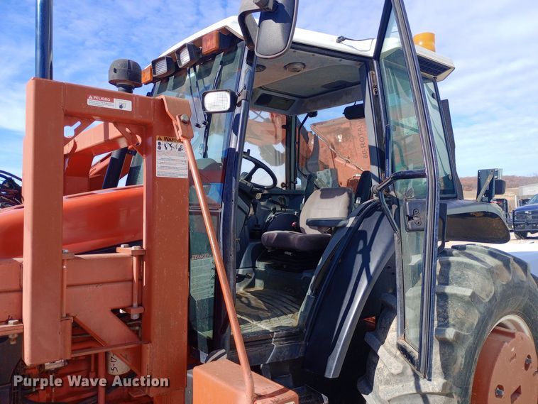 image for item DW0950 2000 New Holland TS100 tractor