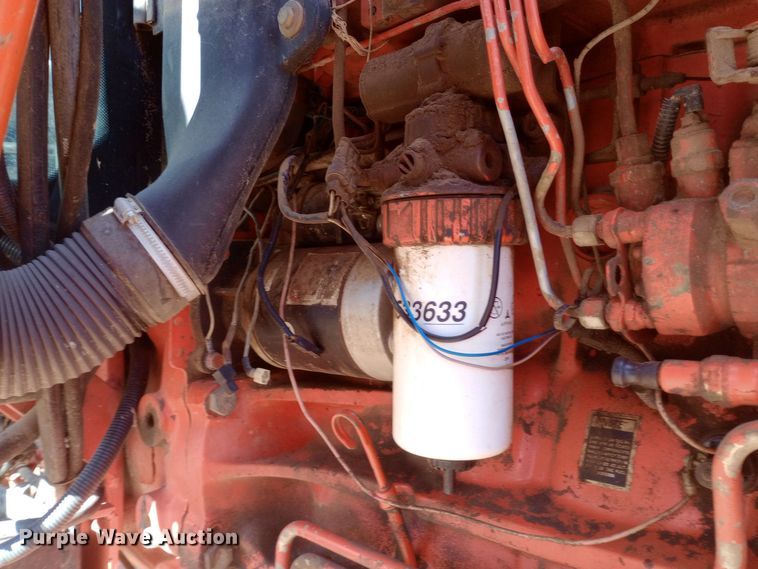 image for item DW0950 2000 New Holland TS100 tractor