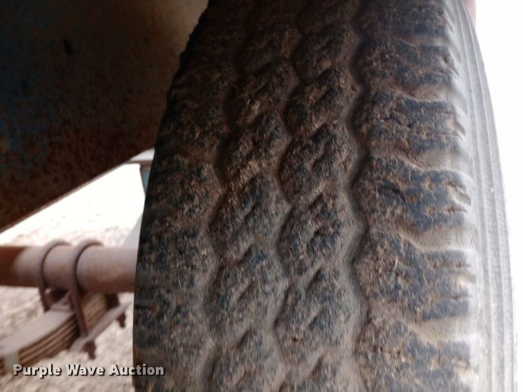 image for item DW0960 Shop built tank trailer 