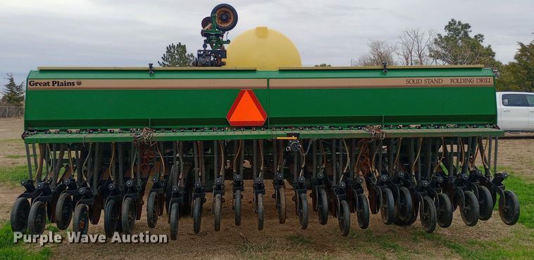 image for item DW0962 Great Plains Solid Stand 45 grain drill