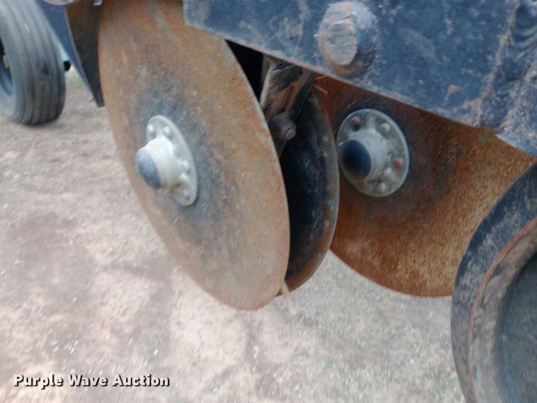 image for item DW0962 Great Plains Solid Stand 45 grain drill