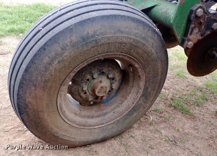 image for item DW0962 Great Plains Solid Stand 45 grain drill