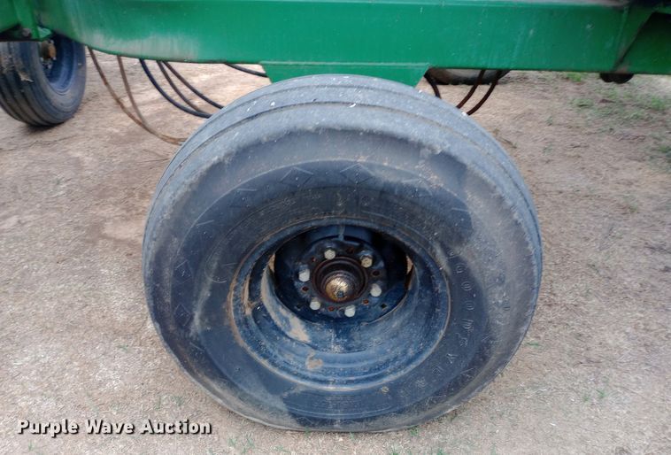 image for item DW0962 Great Plains Solid Stand 45 grain drill