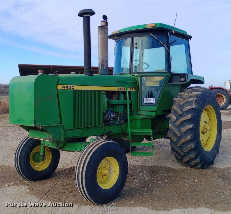 image for item DW0964 1974 John Deere 4430 tractor