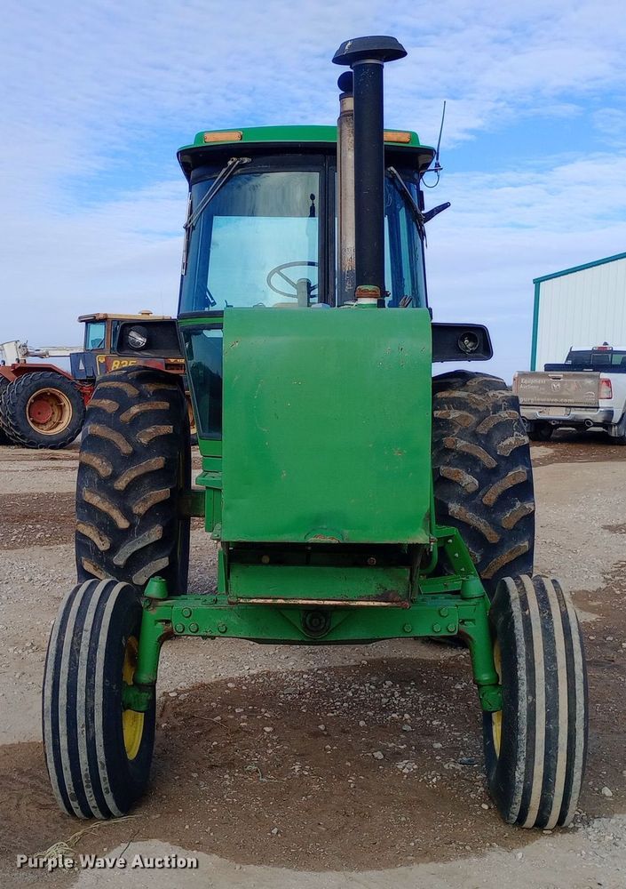 image for item DW0964 1974 John Deere 4430 tractor