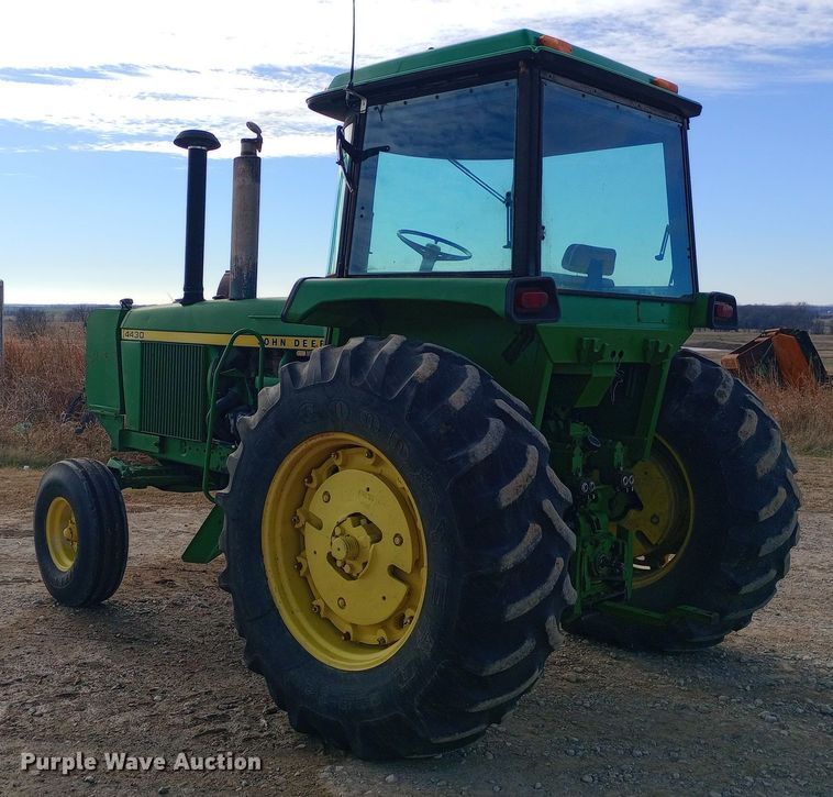 image for item DW0964 1974 John Deere 4430 tractor