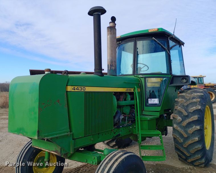 image for item DW0964 1974 John Deere 4430 tractor