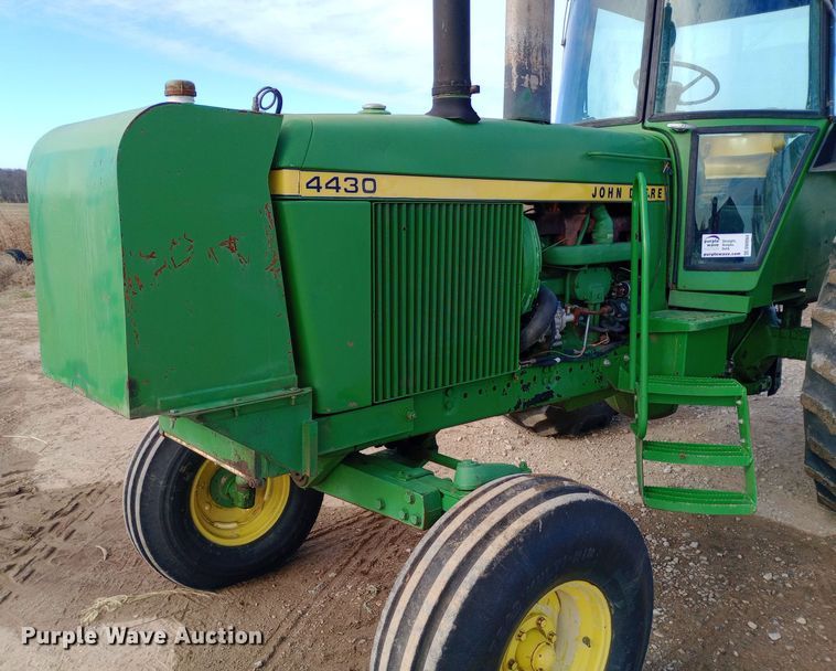 image for item DW0964 1974 John Deere 4430 tractor