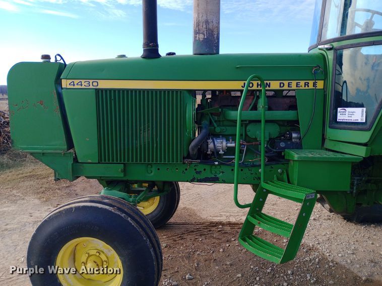 image for item DW0964 1974 John Deere 4430 tractor