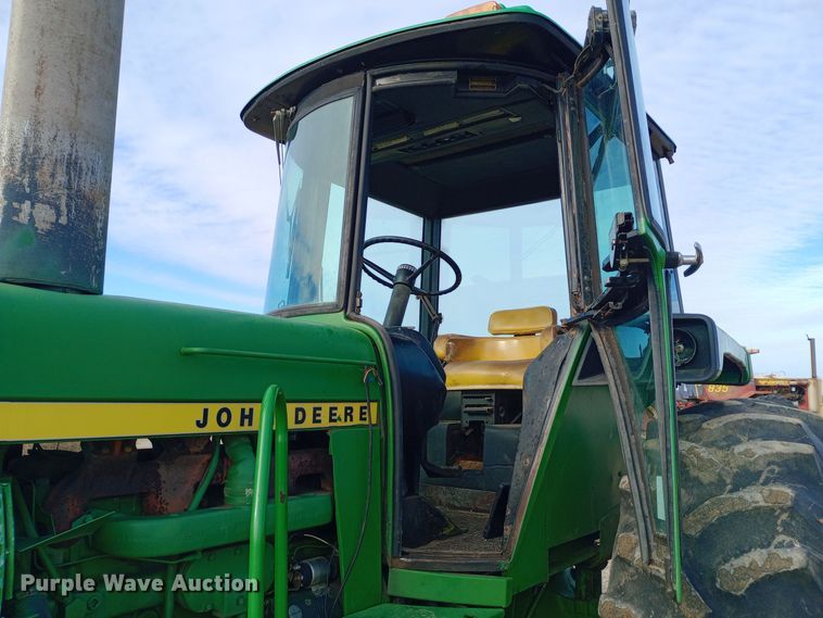 image for item DW0964 1974 John Deere 4430 tractor