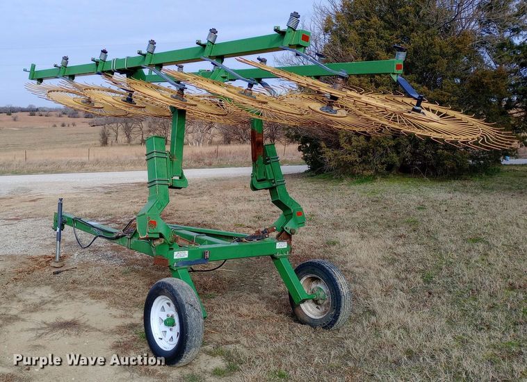 image for item DW0968 Ogden Hybrid Hay Runner hay rake