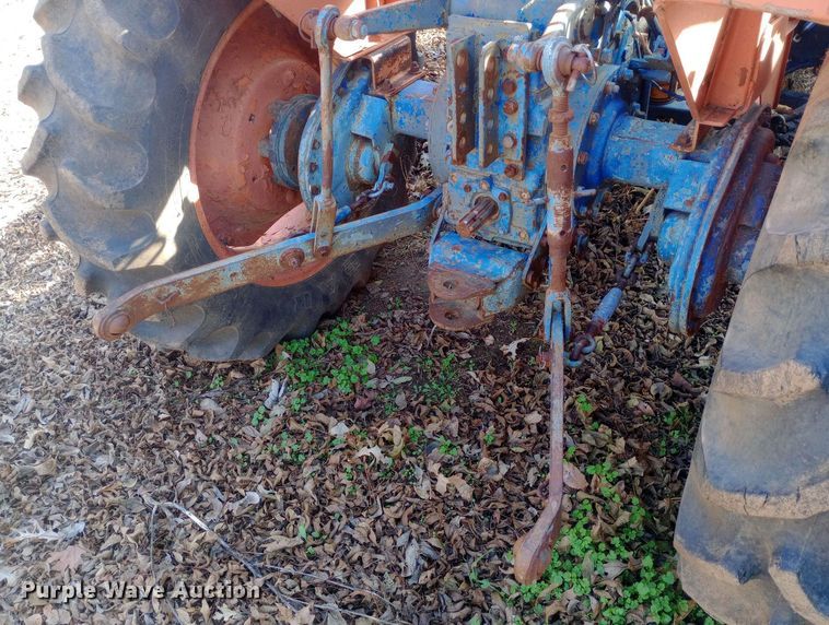 image for item DW0978 Kubota L245DT tractor