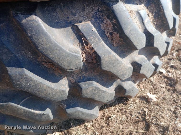image for item DW0979 (4) Goodyear Versatorque tires