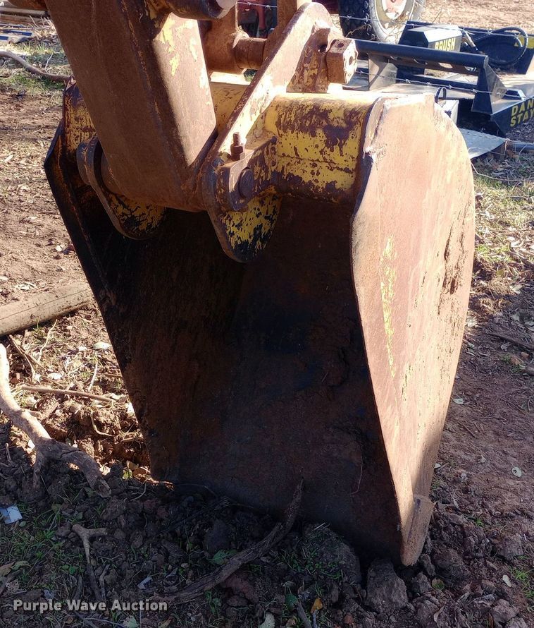 image for item DW0990 Massey Ferguson  backhoe attachment