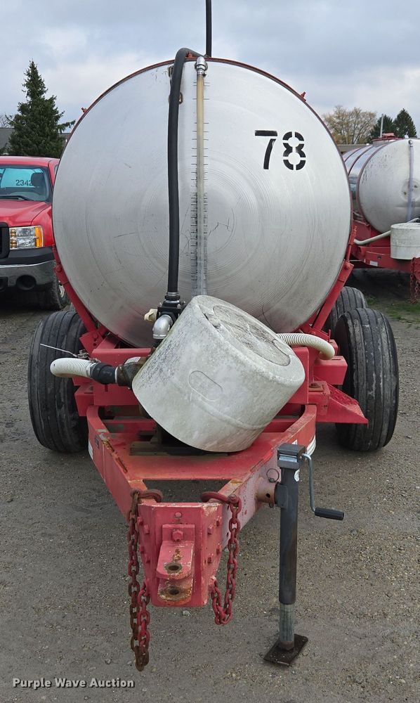 image for item DX1530 Clark tank trailer