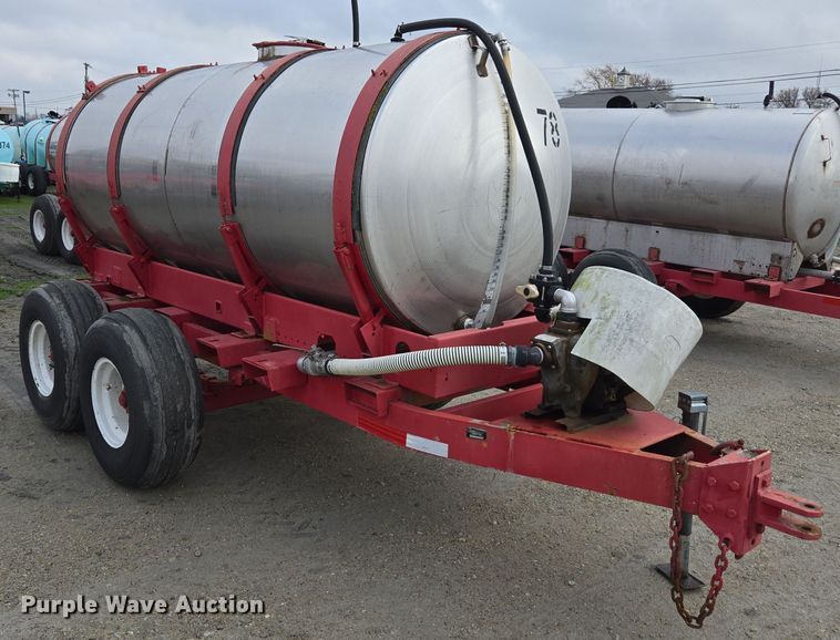 image for item DX1530 Clark tank trailer