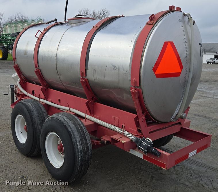 image for item DX1530 Clark tank trailer