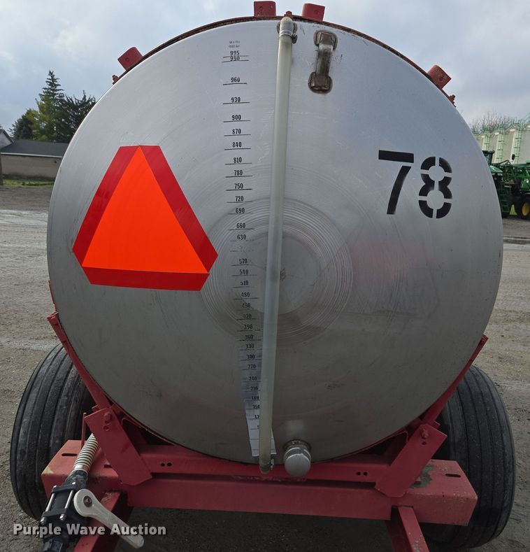image for item DX1530 Clark tank trailer