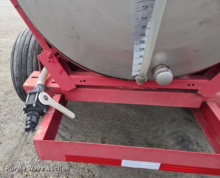 image for item DX1530 Clark tank trailer