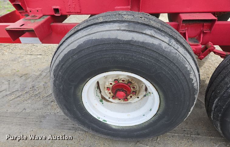 image for item DX1530 Clark tank trailer