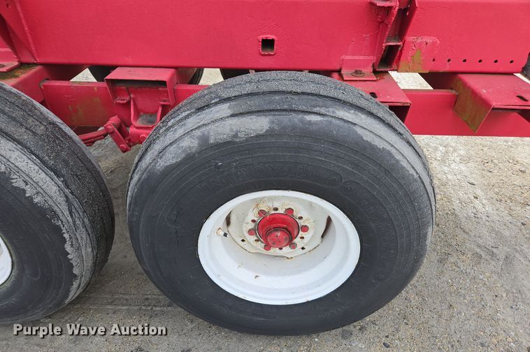 image for item DX1530 Clark tank trailer