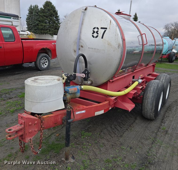 image for item DX1531 Clark tank trailer