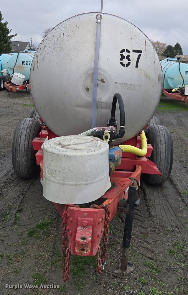 image for item DX1531 Clark tank trailer