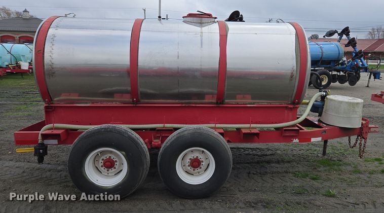 image for item DX1531 Clark tank trailer