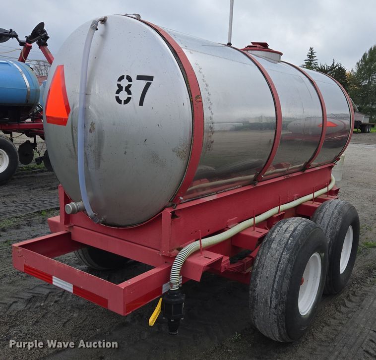 image for item DX1531 Clark tank trailer