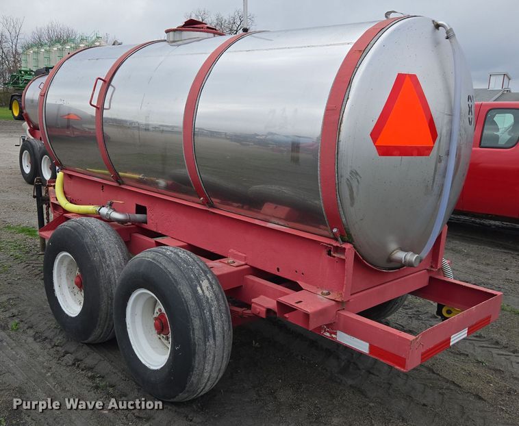 image for item DX1531 Clark tank trailer