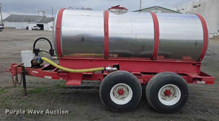 image for item DX1531 Clark tank trailer
