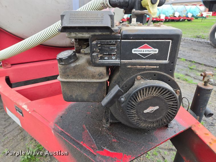 image for item DX1531 Clark tank trailer