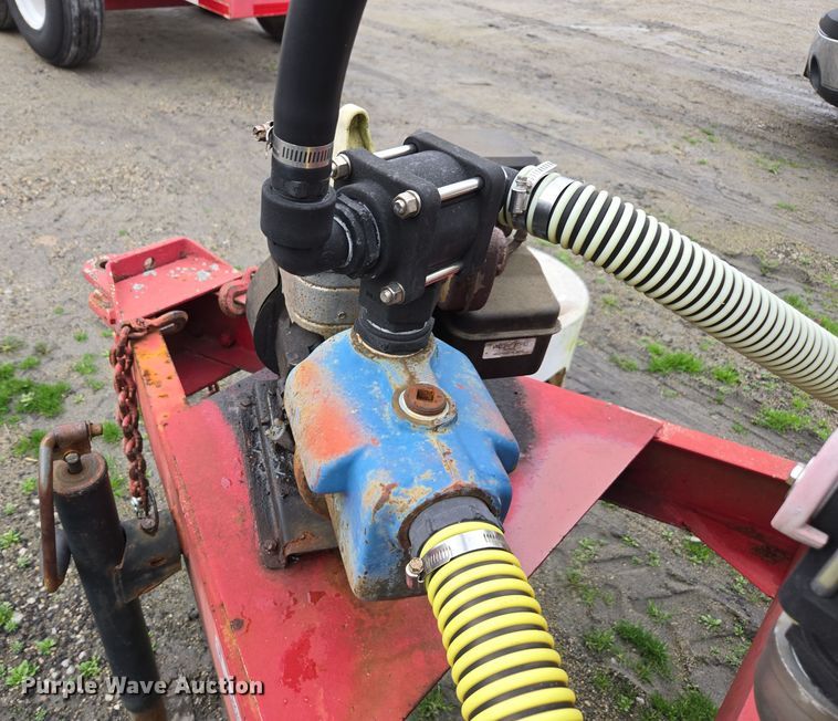 image for item DX1531 Clark tank trailer