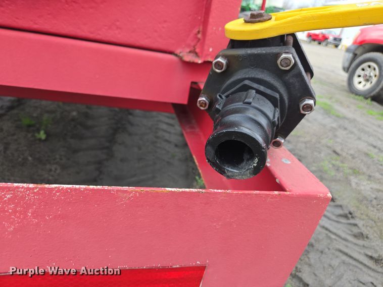 image for item DX1531 Clark tank trailer