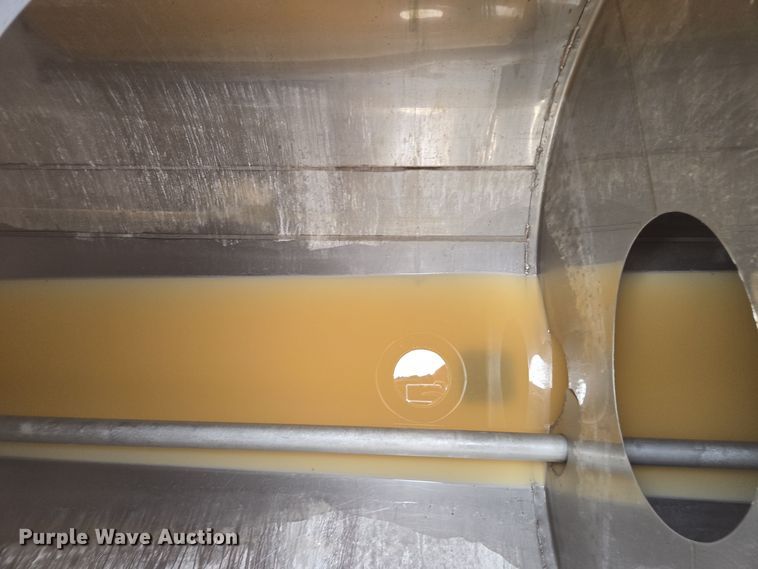 image for item DX1531 Clark tank trailer