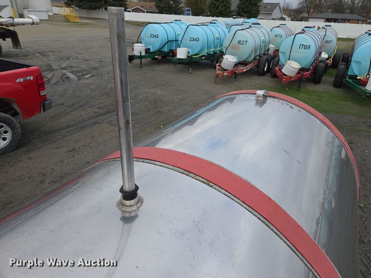 image for item DX1531 Clark tank trailer