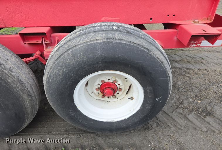 image for item DX1531 Clark tank trailer