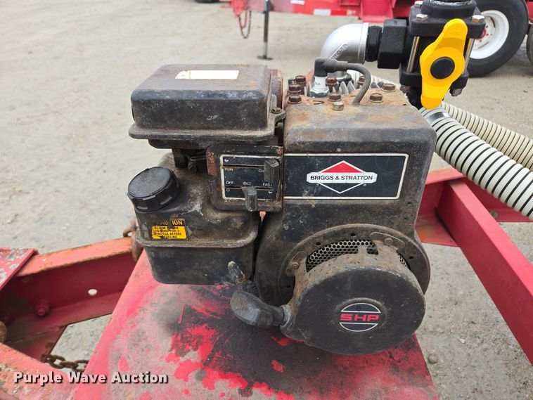 image for item DX1532 Clark tank trailer