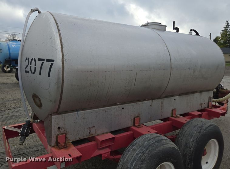 image for item DX1532 Clark tank trailer